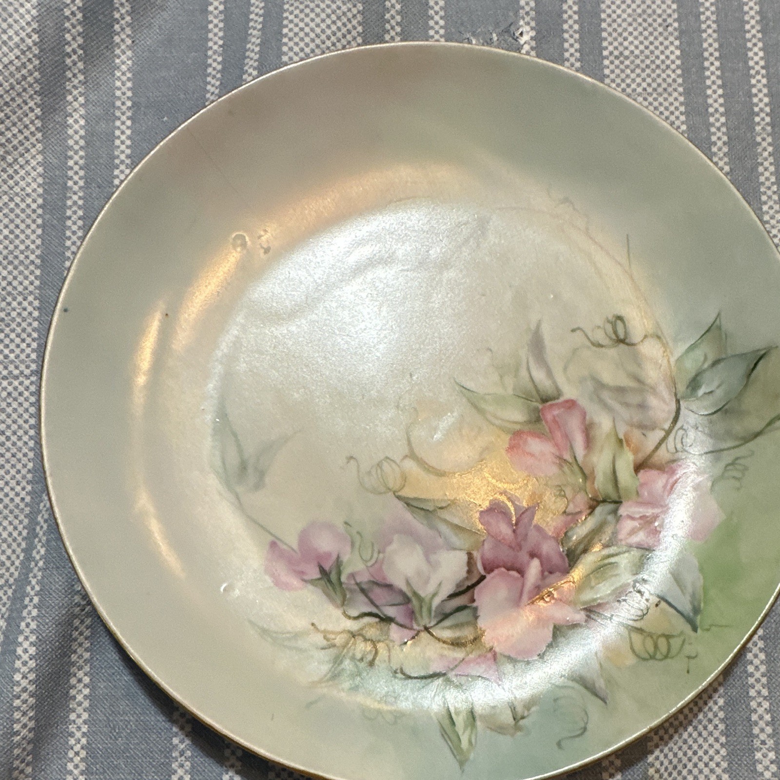 Porcelain Floral Decorative Plate White/Pink/Green/Gold Glossy Round