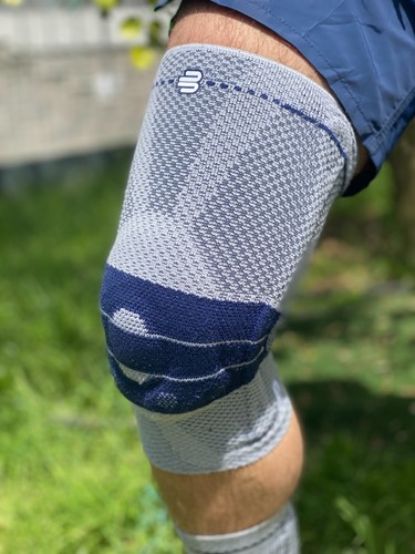 Bauerfeind GenuTrain Size 1 Knee Joint Brace Patella Support Meniscus Bandage - Picture 17 of 19