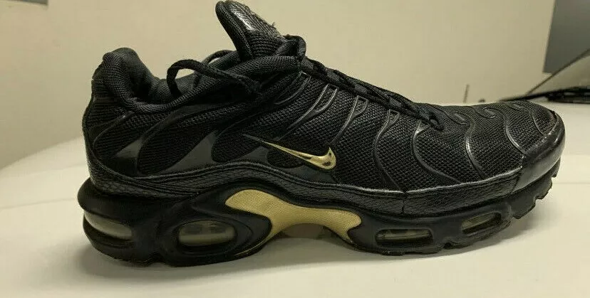 consumo el estudio espada Discontinued Nike Mens TN Air Max Plus Footlocker Limited Black and Gold |  eBay