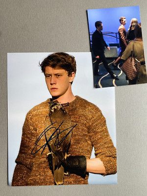 DEAN-CHARLES CHAPMAN  In-person signed Foto 20x25 Autogramm + Foto