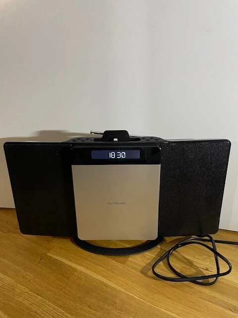 Compact Micro Hi-Fi System Digital Display, iPod Dock, Bluetooth,CD/DAB/FM Radio - Image 4 of 4