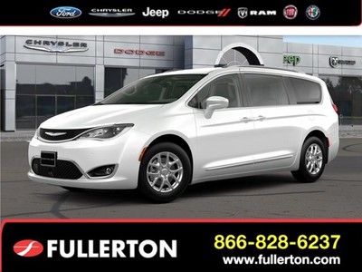 2020 Chrysler Pacifica Touring L 2020 Chrysler Pacifica, Bright White Clearcoat with 3 Miles available now!