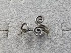 GRANDMA GRABE'S BEAUTIFUL VINTAGE STERLING SILVER 1.57G OPEN FRONT RING SIZE 5