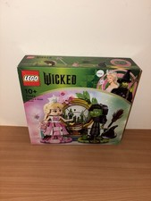 Image of LEGO Wicked 75682 Elphaba Glinda Figure New & Sealed