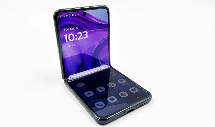 Motorola Razr 50 Ultra XT2451 256GB 12GB Unlocked Blue Good
