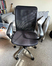 Black Mesh Office Chair, Swivel, Armrests, Wheels, Height Adjustable