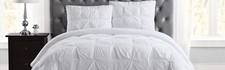 TRULY SOFT Pleated Duvet Set White Polyester 3-Piece Full/Queen Duvet Set, Solid