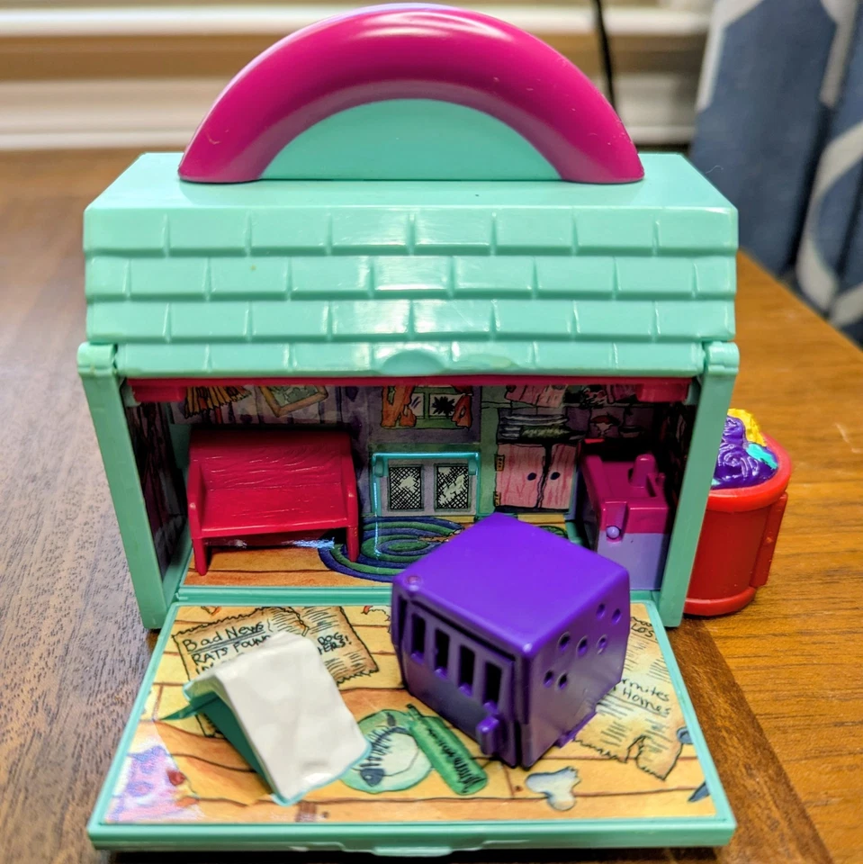 Vintage Pound Puppies Happy Home Hideout Hideaway Playset Mini Figures Dog Cat - Image 3 of 4