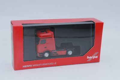 Herpa Mercedes Benz Actros Gigaspace '18 Truck Model Martinique