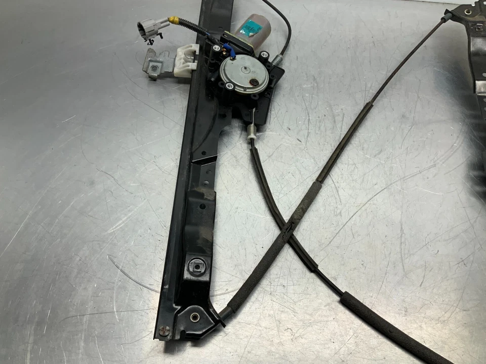 2004-2015 Nissan Armada motor regulador de janela dianteiro esquerdo do lado do motorista fabricante de equipamento original - Imagem 2 de 4