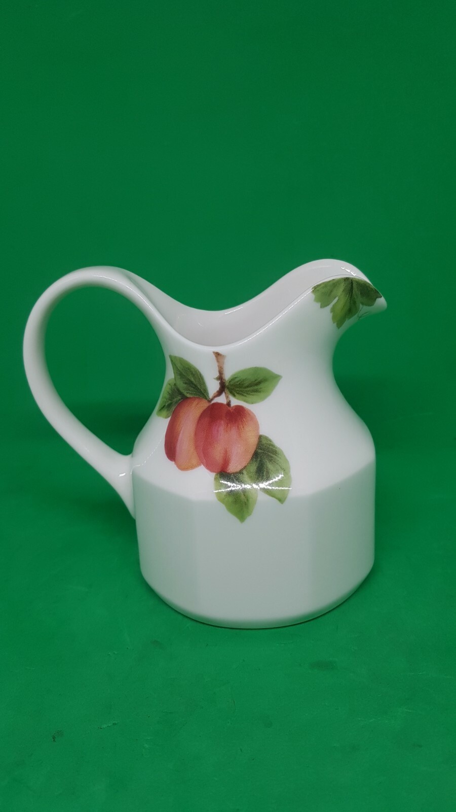 Royal Doulton everyday VINTAGE GRAPE Milk / Creamer. T.C. 1193 eBay
