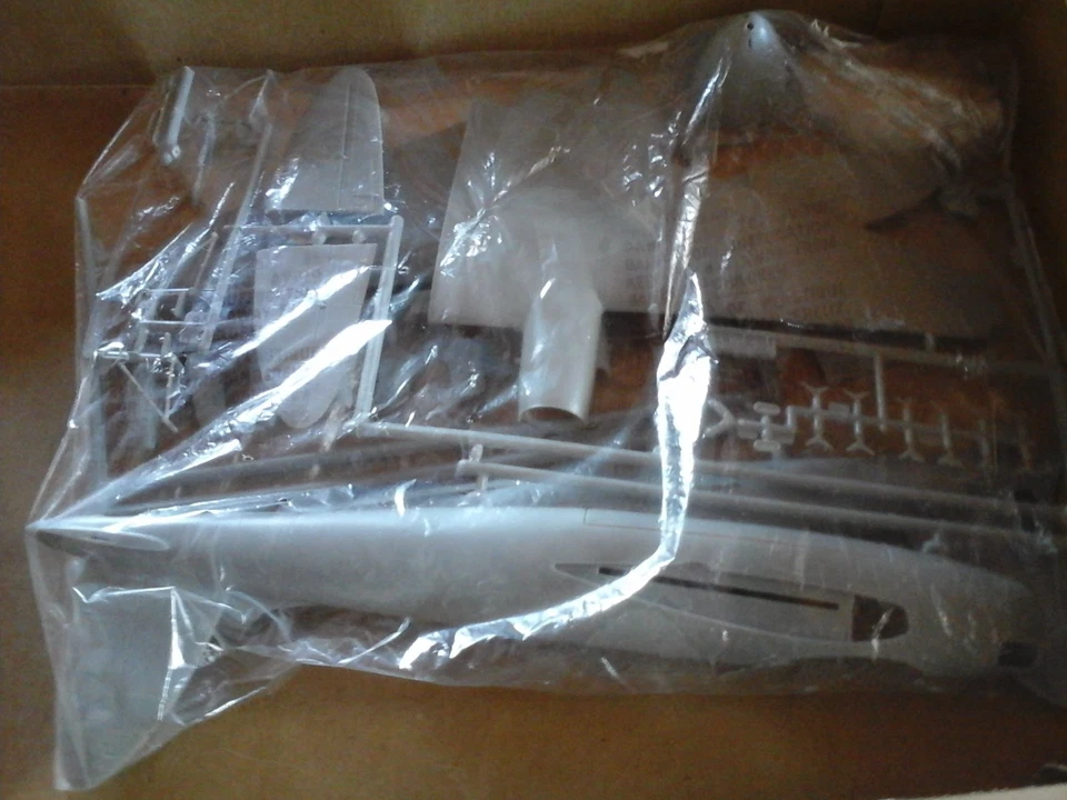 MOSQUITO BOMBER N.14 HERITAGE EDITION 1/48 SCALE MONOGRAM+PHOTOETCHED+RESIN PART - Immagine 2 di 4