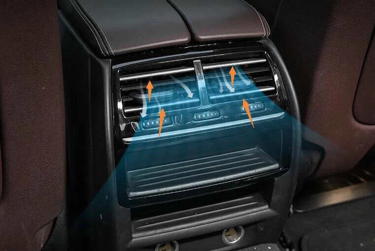 Tira de ventilación de salida de aire de fila trasera de acero plateado para BMW Serie 5 G30 2018-2022 Foto 3 de 4