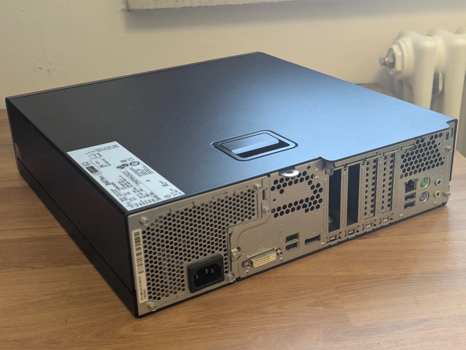 PC Fujitsu Esprimo D556/E85+ - I7-6700 - 8 GB RAM - 256 GB SSD - Windows 11 Pro - Imagen 2 de 3