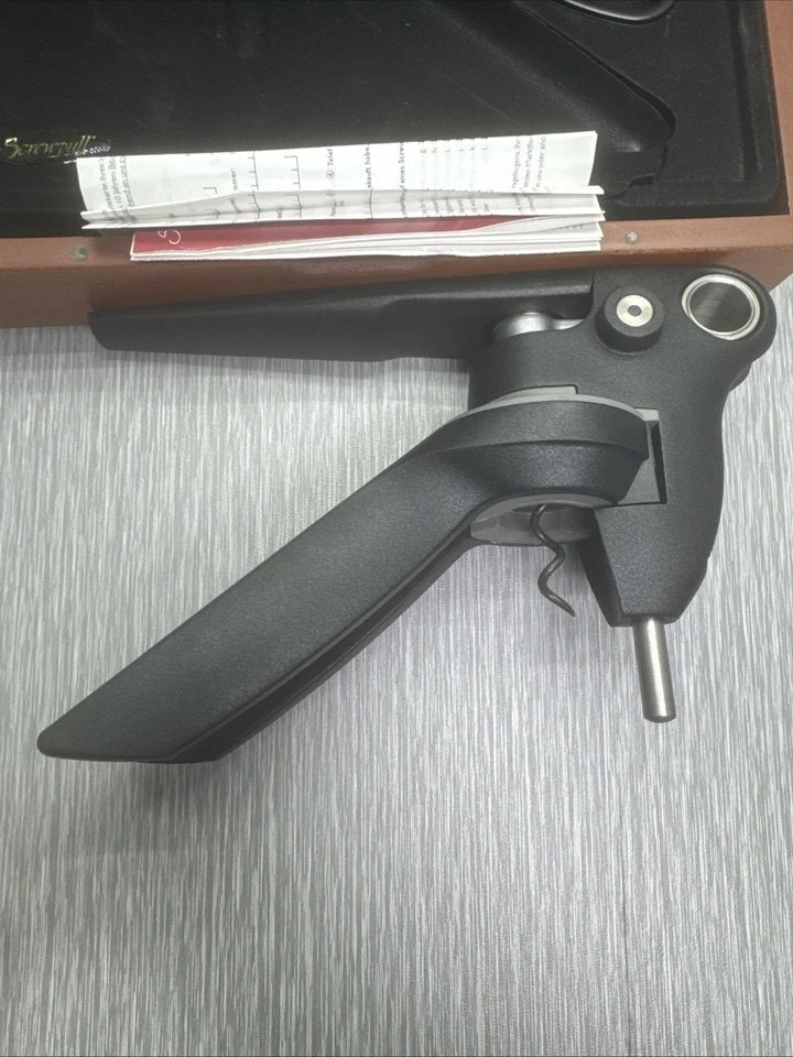 Набор винных ножей Screwpull от Le Creuset с деревянной коробкой и резаком для фольги - Изображение 4 из 4