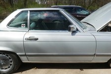 Passenger Front Door 107 Type 560SL Fits 86-89 MERCEDES 560 1993301