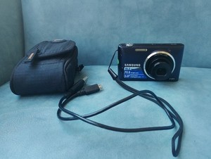 Samsung ST72 16.2MP Digital Camera Lens 4.5-22.5mm with Charger