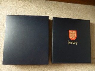 Jersey UM Collection 1969 2000 in hingless SG Davo album with slipcase rf120