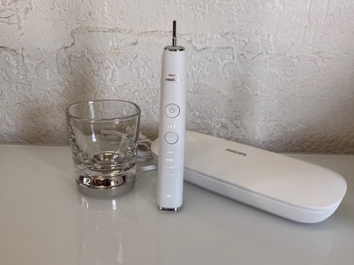 Philips Sonicare Diamond Clean Smart Rechargeable Toothbrush HX992W - White