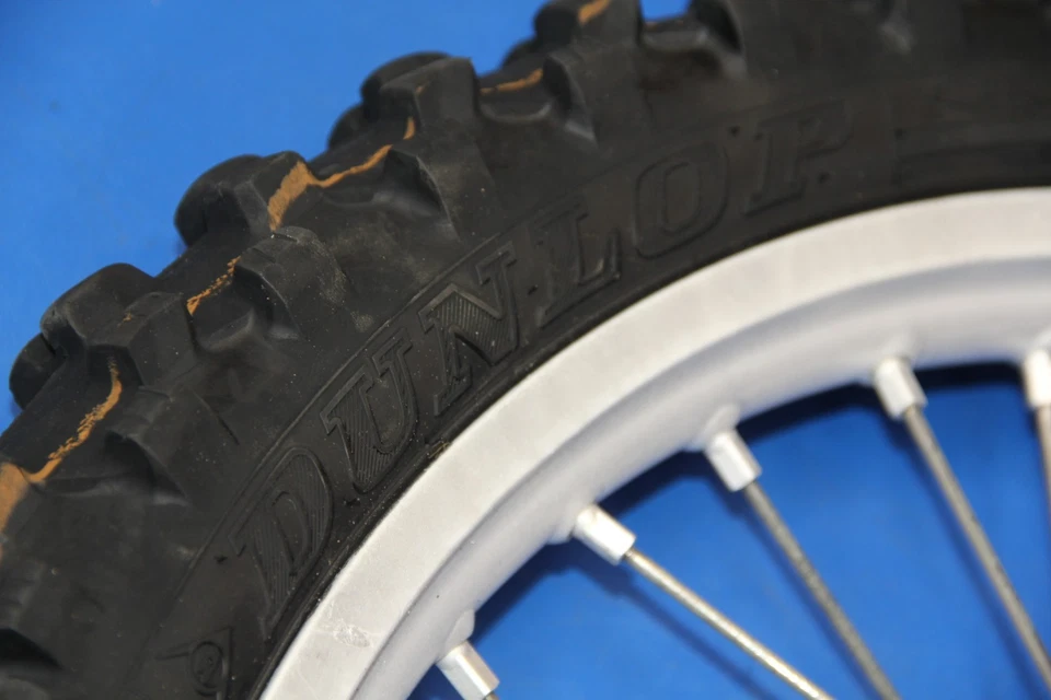 YZ450F YZ250F 2007 02-13 buje de rueda delantera eje central portador radios de llanta Foto 3 de 4