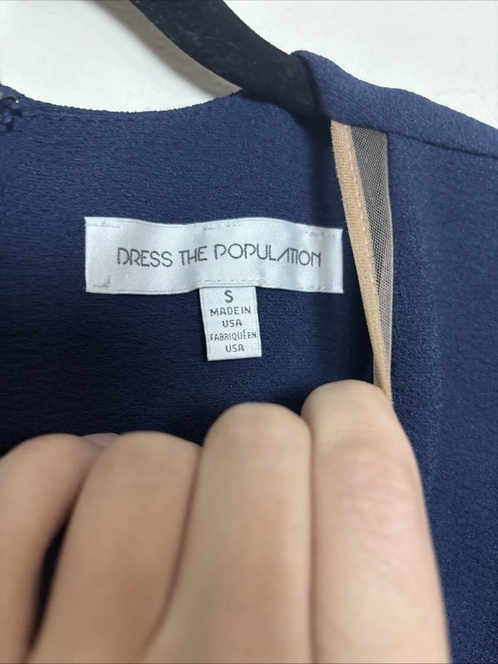 Mono en V profundo adornado transparente Dress the Population, talla S, $298, nuevo sin etiquetas, 760 Foto 4 de 4