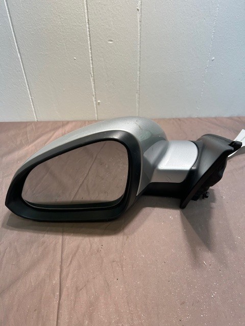 OEM, Side Mirror Assembly LH Driver Silver 2011 Buick Regal