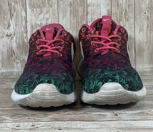 Nike Roshe Run Floral Hawaiian Print 