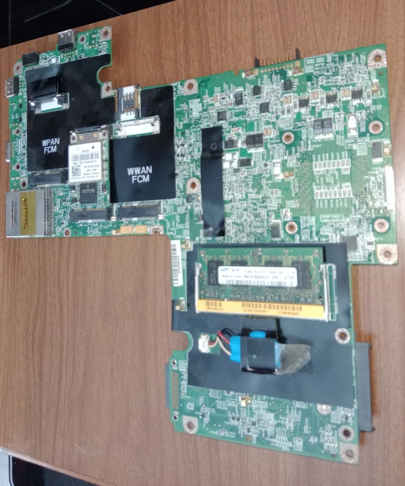 DELL INSPIRON 1520 MOTHERBOARD SOCKET 478 1GB DDR2 PENTIUM 1.86 533 WLAN GM 965 - Imagen 4 de 4