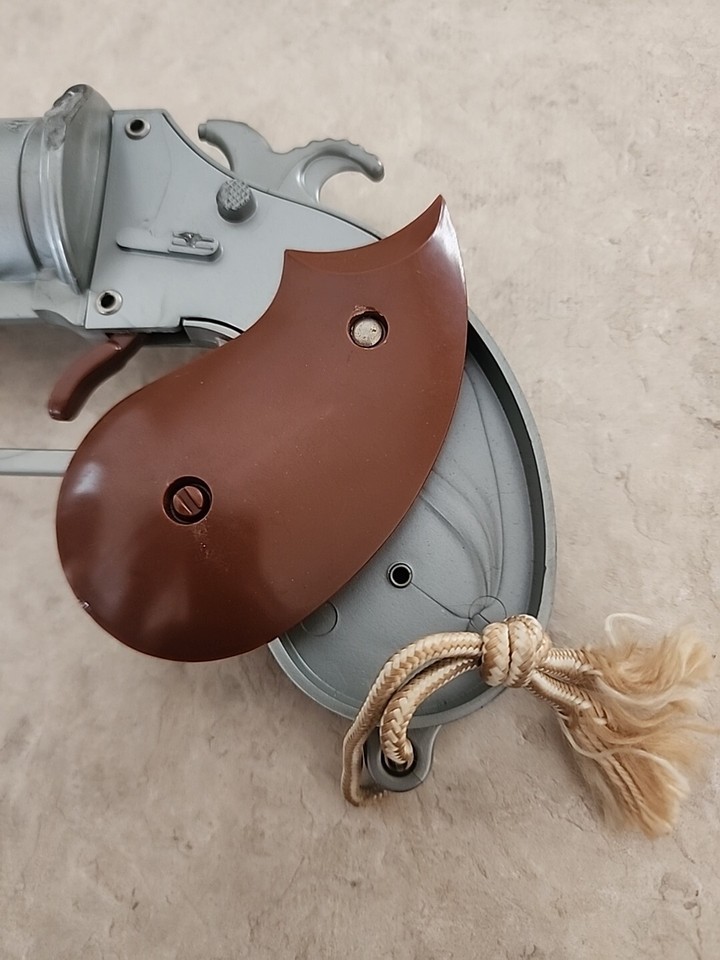 1964 HASBRO G.I. JOE BACKYARD PATROL FLARE GUN FLASHLIGHT WWII MILITARY