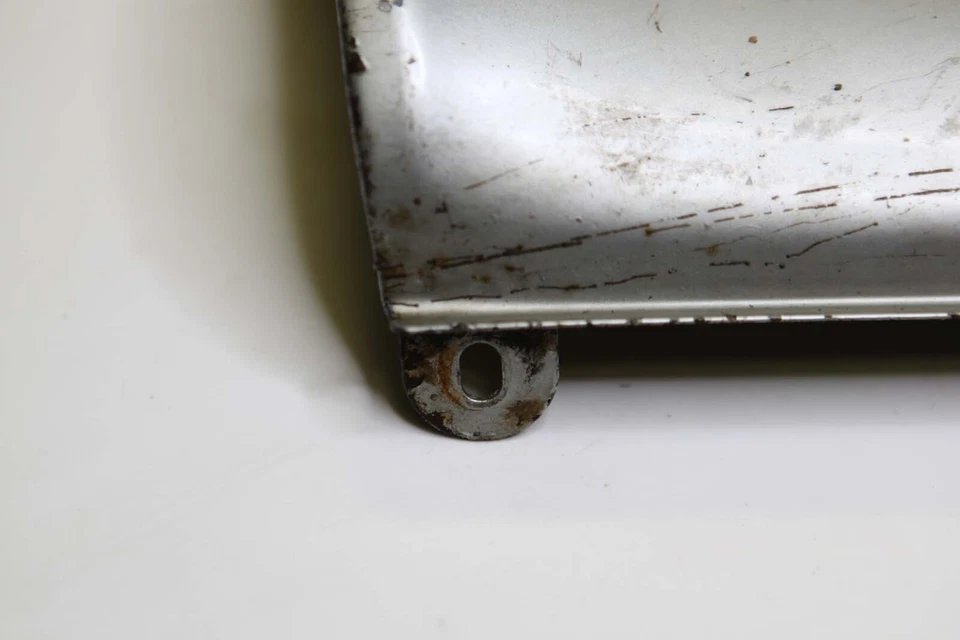 Extensión de parachoques trasero izquierdo 74-77 OEM Porsche 911 911 911 91150306702 911.503.067.02 G6 Foto 4 de 4