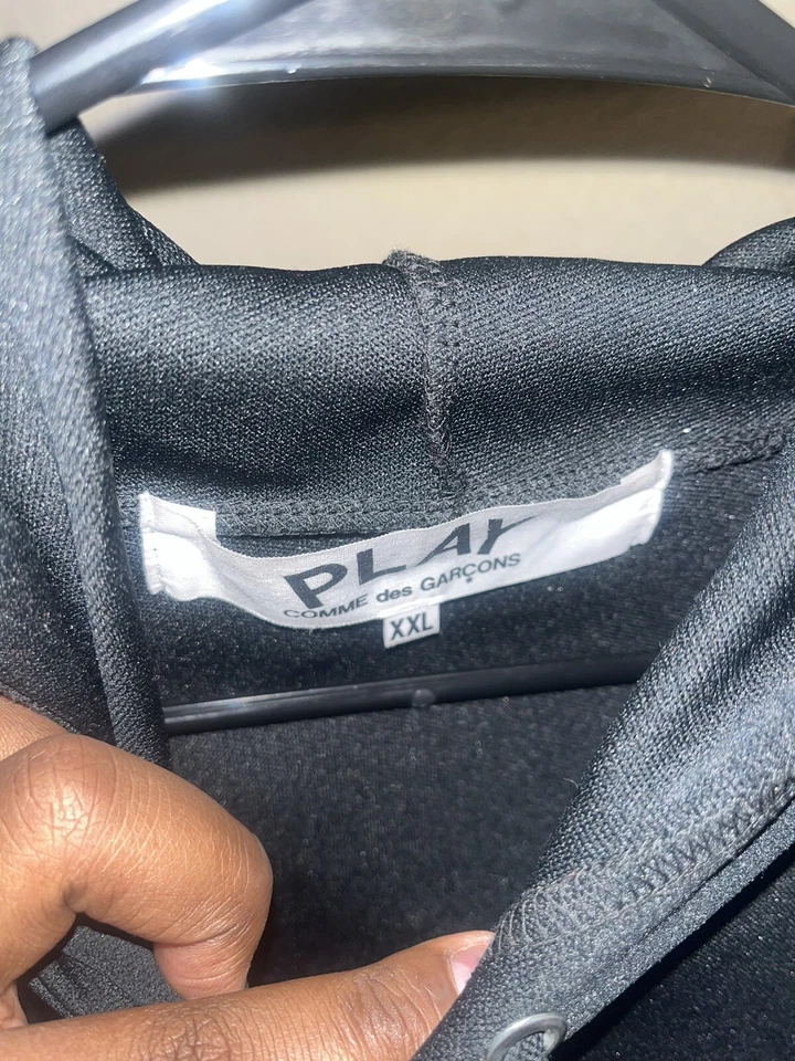 Comme des Garçons PLAY Pullover Negro Rojo Corazón Cordón Sudadera con Capucha Auténtica Talla M Foto 2 de 2