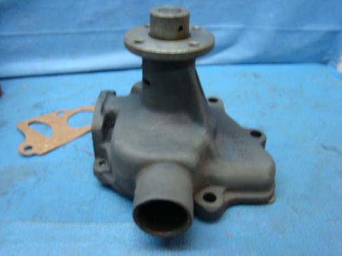 Chrysler New Yorker Saratoga 1942-1946 bomba de agua Dodge - Imagen 4 de 8
