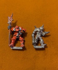 Chaos Warrior of Khorne 021701 1985 & Chaos Thug 0211 18 CH7 Spikehead Warhammer