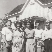 Vintage Snapshot Photo Pregnant Woman Family Group 1940s Vernacular B&W