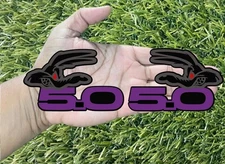 Red Eye Purple 5.0 Wile COYOTE 5.0 Emblem Badges Matte / Black Fender