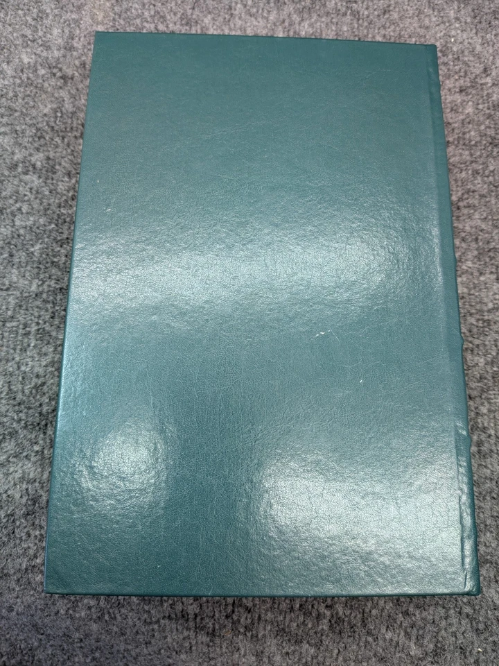 Barnes & Noble Robert Louis Stevenson - Hardback Collection Leatherbound  - Image 2 of 4