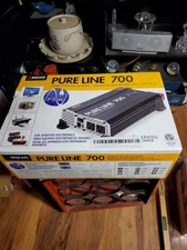 Wagan Tech Pure Sine Wave Power Inverter — 700 Watts, Model# 3802