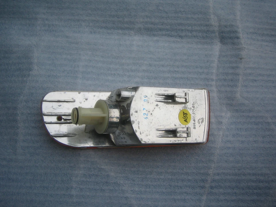 PORSCHE 911 CARRERA FRONT BUMPER CORNER LAMP FACTORY OEM 1995 96 97 1998 993 - Image 3 of 4