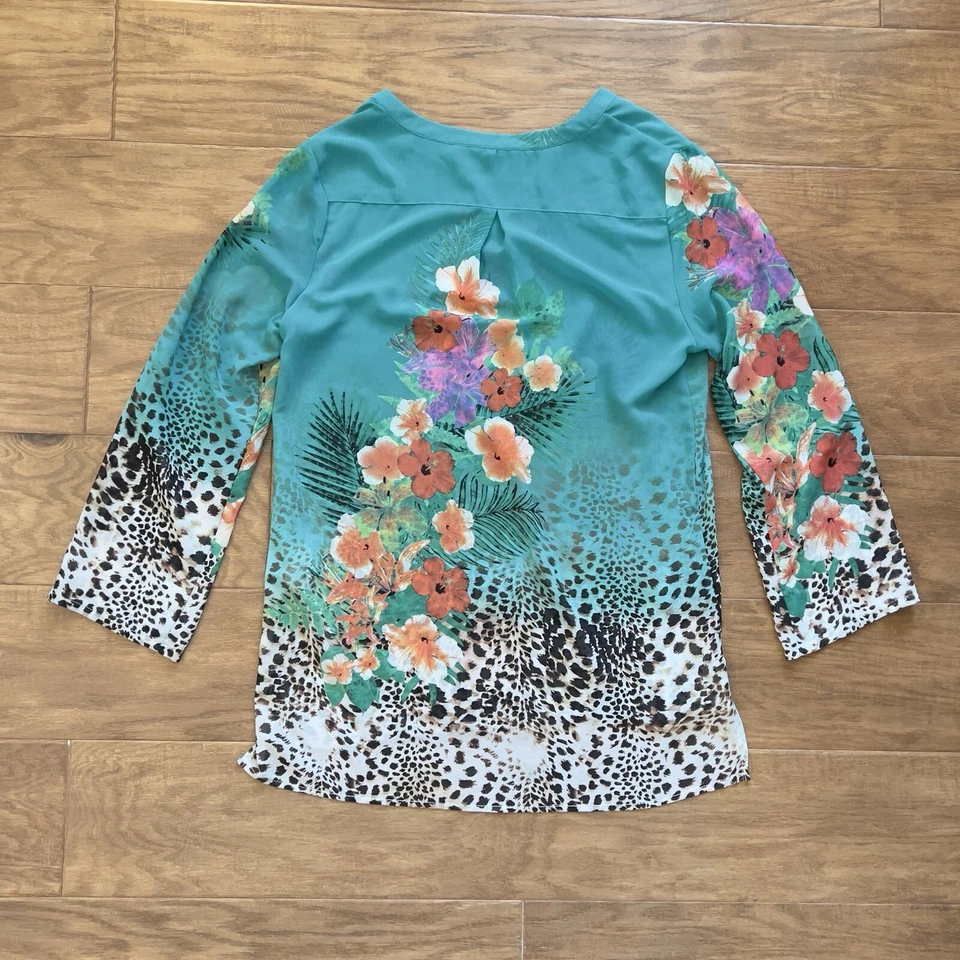 Top túnica Soft Surroundings talla M tropical transparente leopardo verde azulado floral Foto 3 de 4