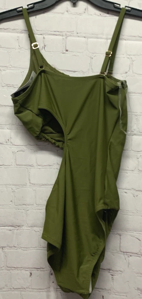 Traje de baño Bar III mediano con recorte asimétrico de una pieza verde campo nuevo Foto 3 de 4