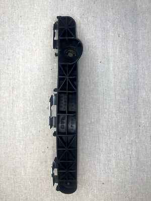 10-15 Lexus IS250C IS350C ISC REAR BUMPER RETAINER UPPER LEFT LH OEM 52563-53020