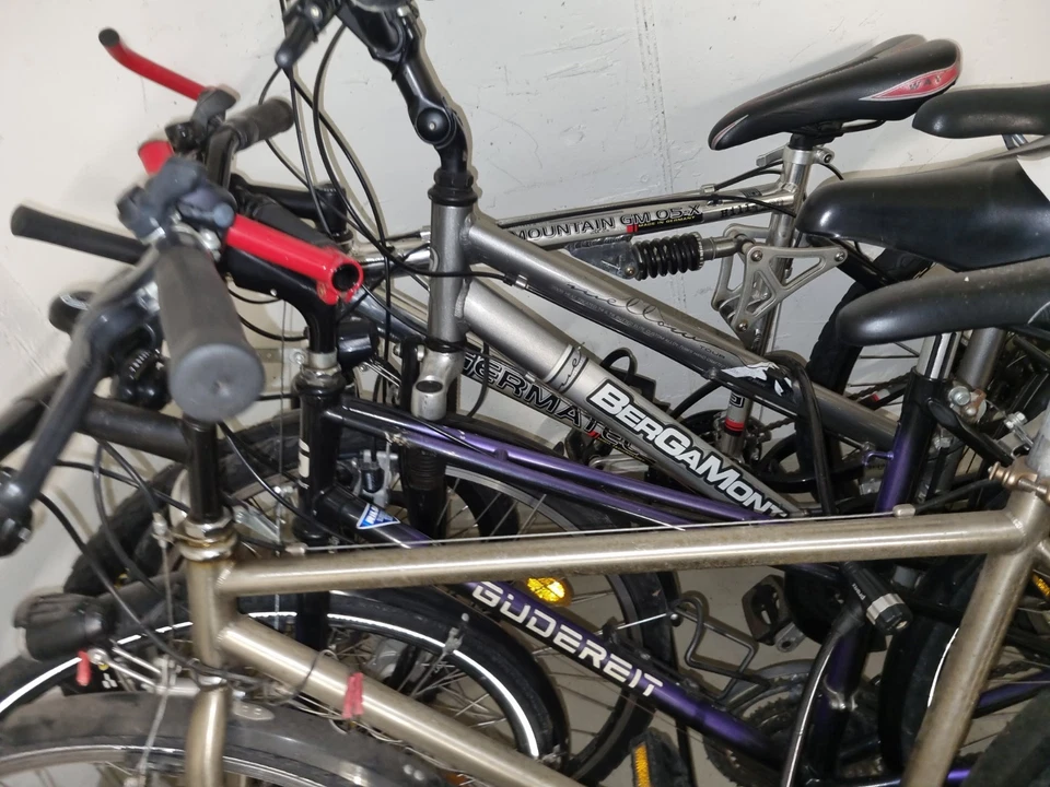 6 Stück Fahrräder Stadtrad Konvolut Germatec Bergamont Gudereit Mountainbike - Bild 3 von 4