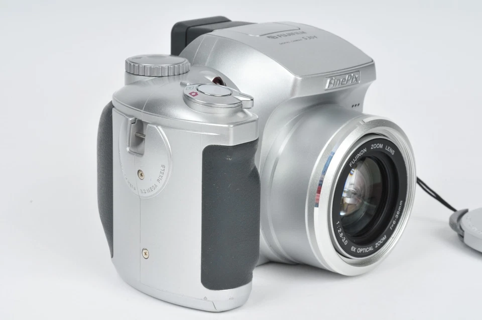 Fujifilm Digital Camera FinePix E500 4.1MP Silver With Manual Tested, photo 3 of 5