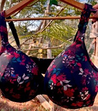 Cacique Sz: 42DDD Lightly Lined Full Coverage Black /Red