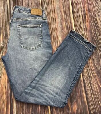 American Eagle Athletic Straight Airflex Jeans Mens Size 30x32 (Actual 30x31)