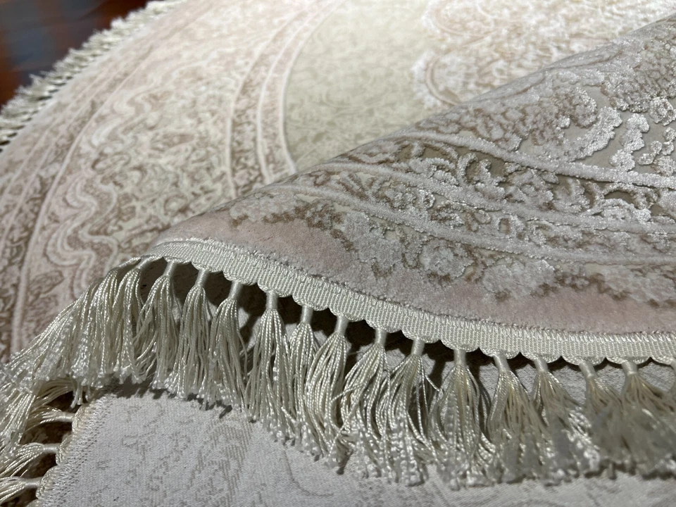 5x5 ft Beige Round Bamboo Rug – Vintage Circle Silk Rug for Home Decor - Image 4 of 4