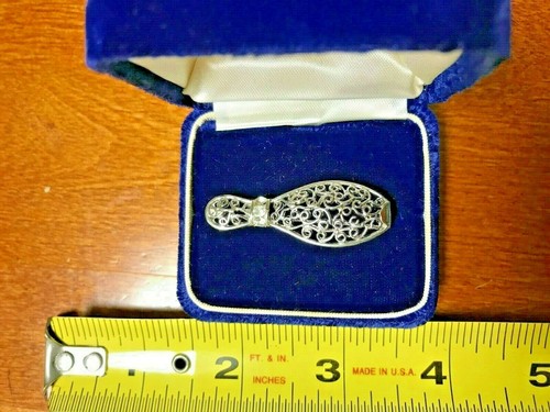 Vintage Bowling Pin Brooch with Rhinestones and GIFT BOX! Silver Tone - Foto 2 di 5