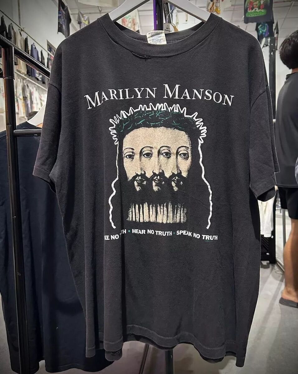 1996 Marilyn Manson Black Short Sleeve Cotton T-shirt Unisex 1996 Marilyn Manson Black Short Sleeve Cotton T-shirt Unisex