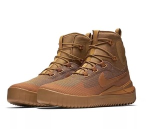 nike air wild golden beige