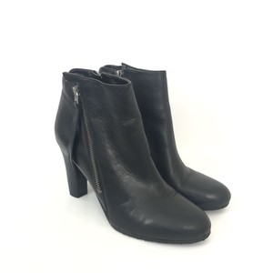 sadee angle zip bootie